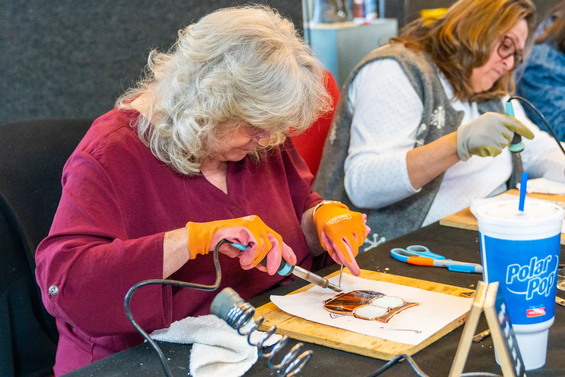 Explore Unique Glass Art Classes and Create Stunning Designs