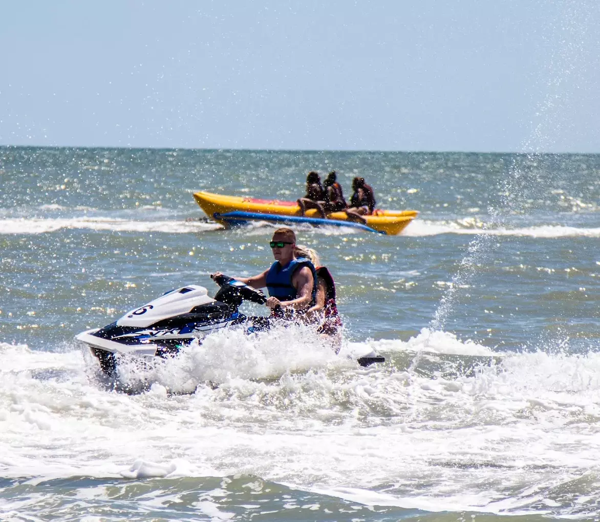 Thrilling Jet Ski Rentals & Relaxing Beach Day Packages in Fort Myers Beach