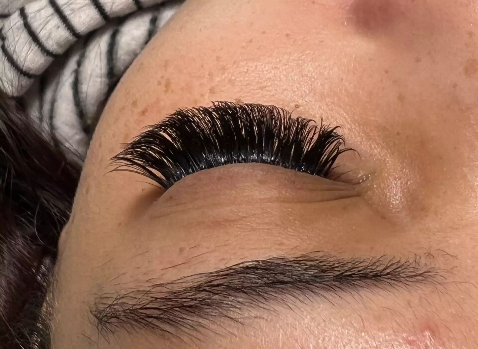 Up to 9% Off on Eyelash Extensions at Feather lashes - Second Medium