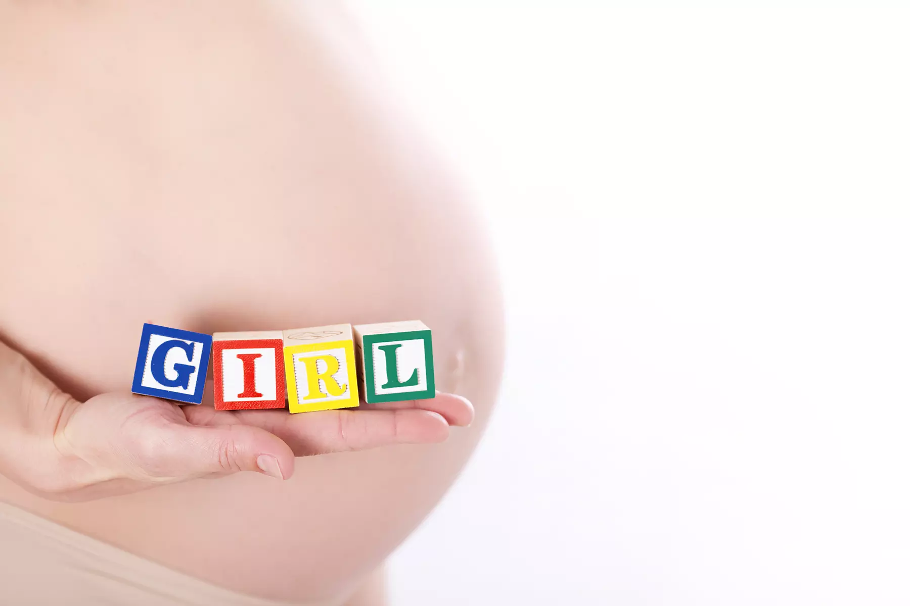 Shooting photo femme enceinte, seule, avec son compagnon ou sa famille