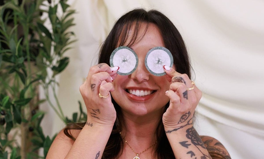 Image 2: Experience a60 Minute Custom Facial at Bronzed Beauty Bar