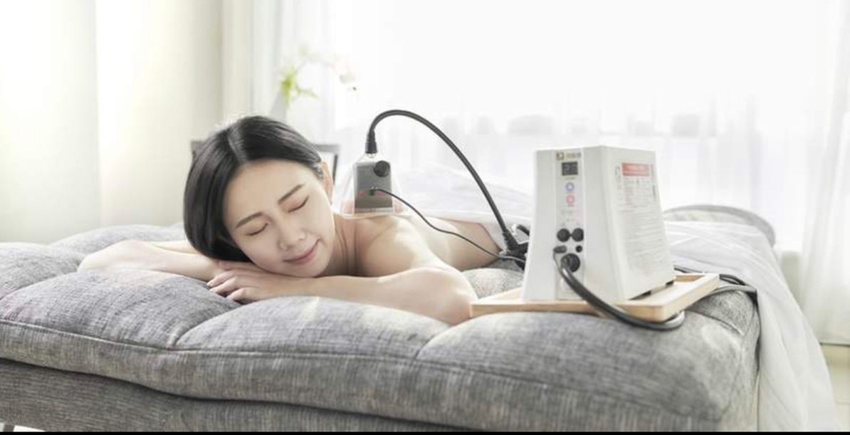 Up to 67% Off on Pampering Package with Choice of Service(s) at Liwei Beauty