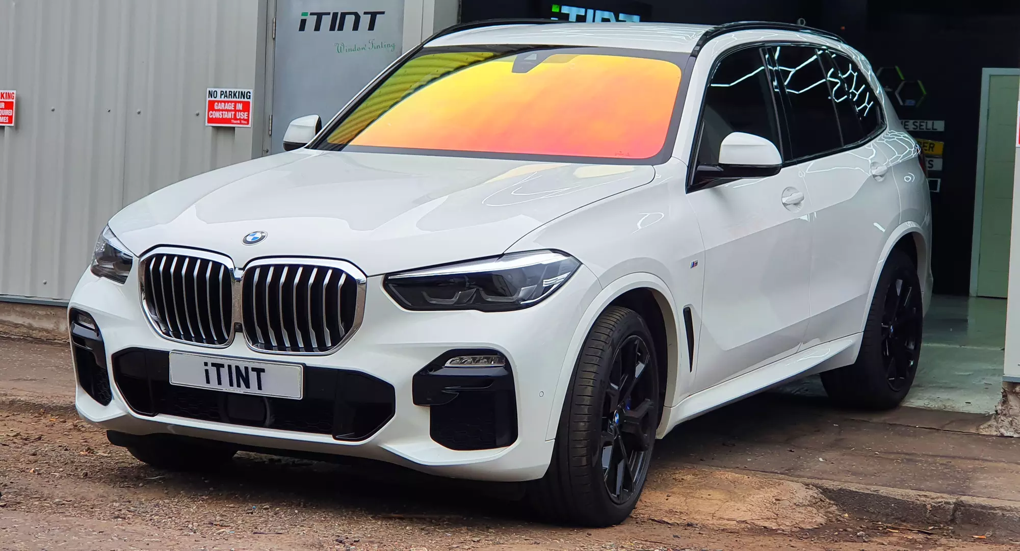 Up to 50% Off on Automotive Window Tinting at iTint Glasgow