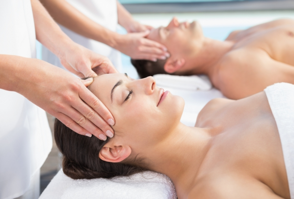 Experience a Facial for Two with Viva La Skin's expert care, perfect for couples, friends and loved ones with up to 38% off - Primary Image