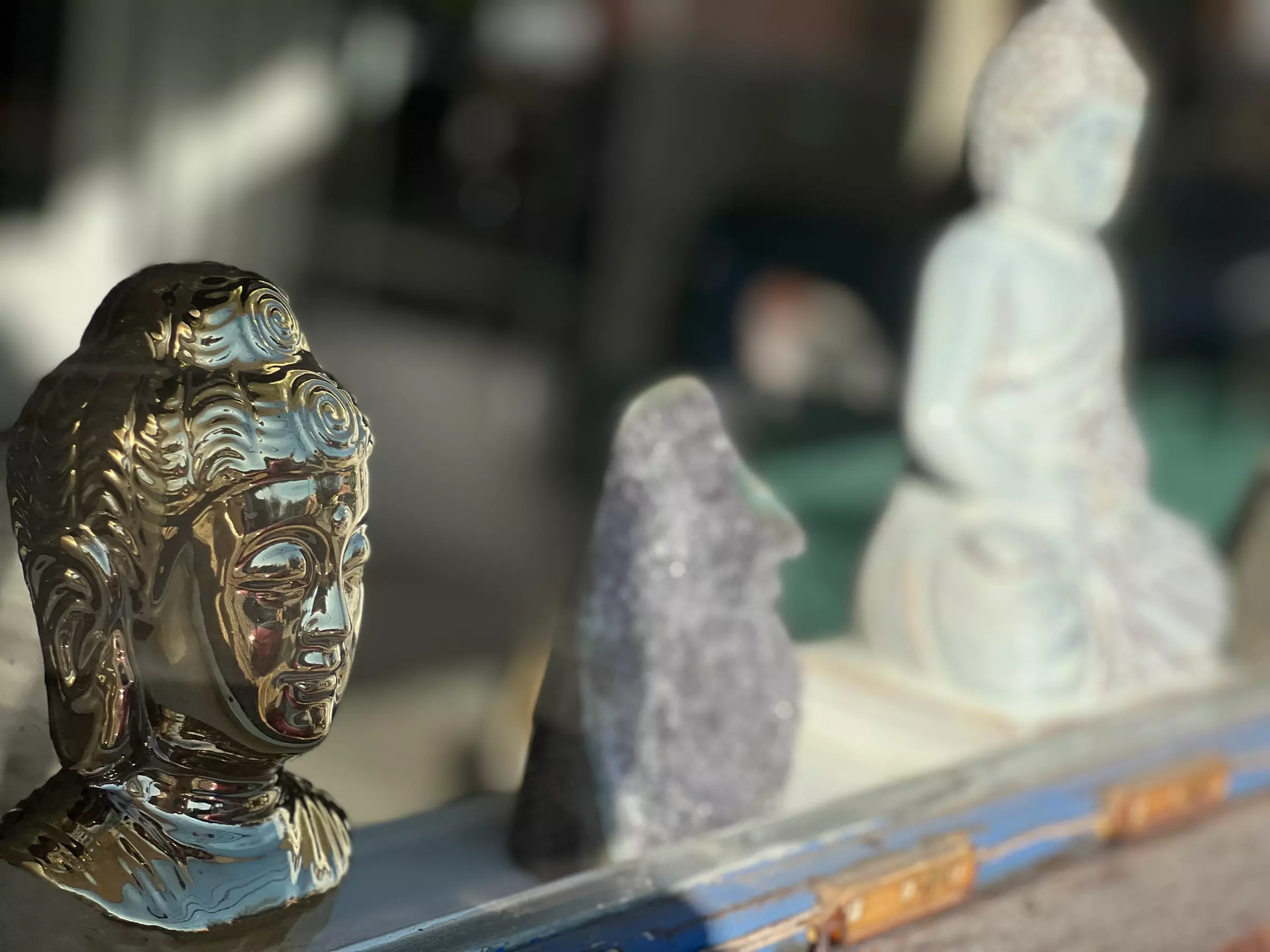 Explore Your Life with Full Life and Tarot Card Readings