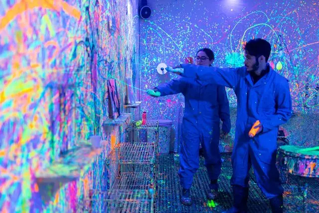 Experience a Unique 10min Splatter Paint Session For One