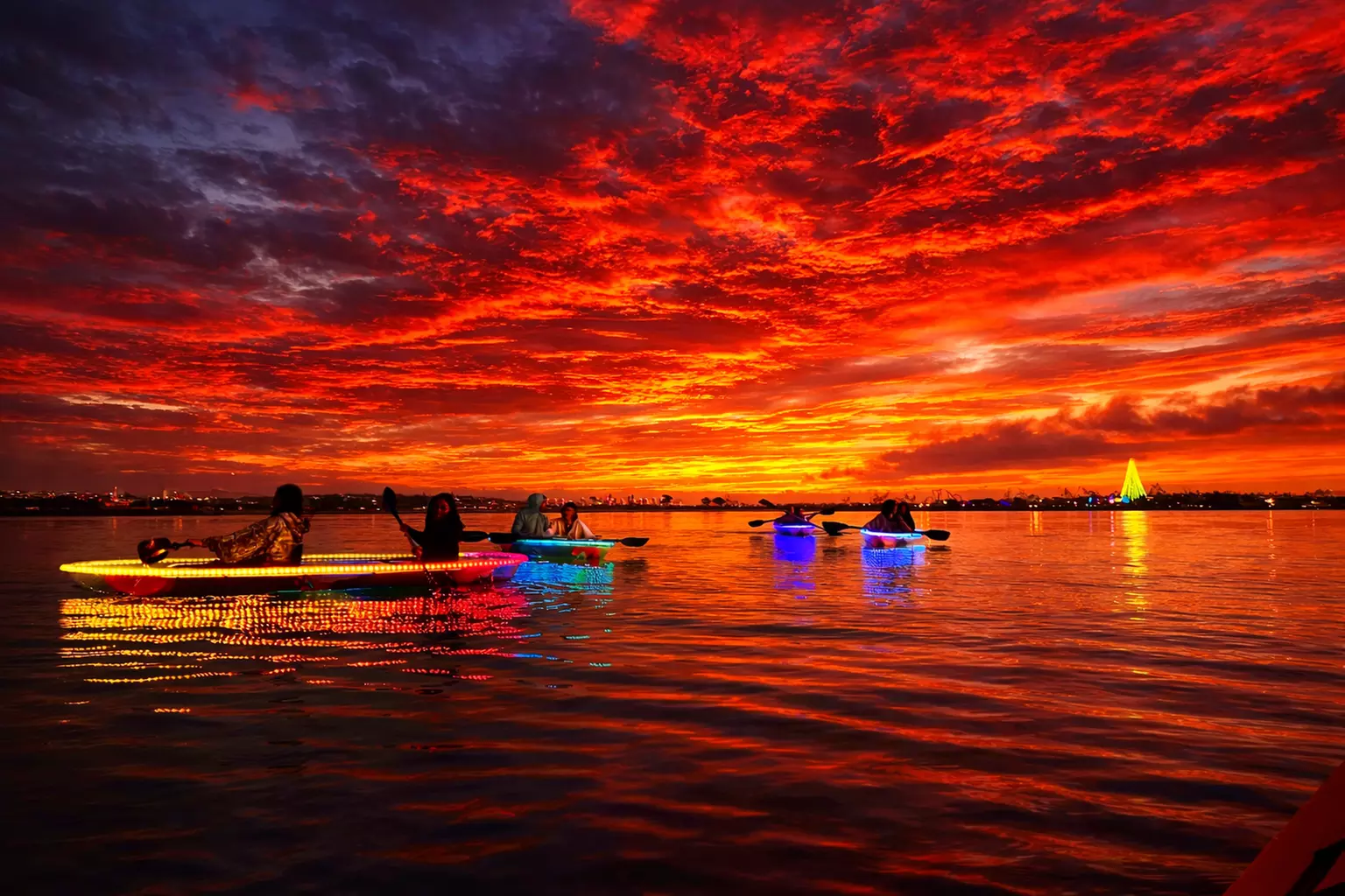 Experience San Diego's Sunset with a 2-Hr Clear Illuminated Kayak Tour