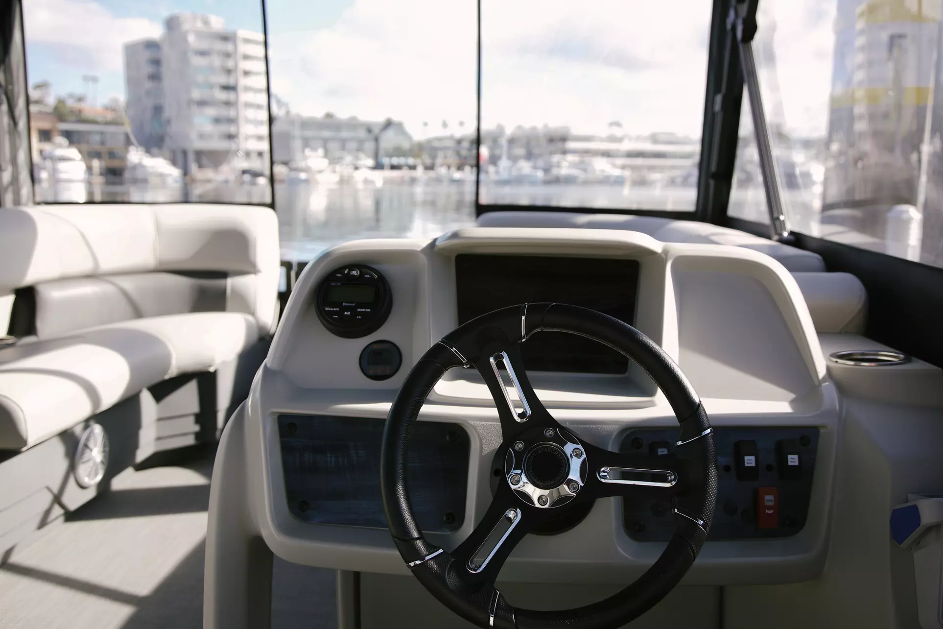 Eco-friendly Electric Pontoon Rentals: 2, 3, or 4-Hrs for Up to 10 in Newport Harbor  (Up to 22%Off) - Second Medium