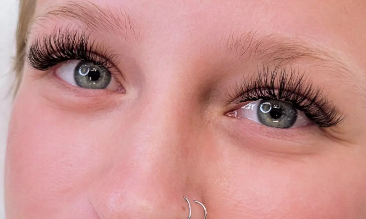 Up to 50% Off on False Eyelash Application at Violettelashes - Primary Image
