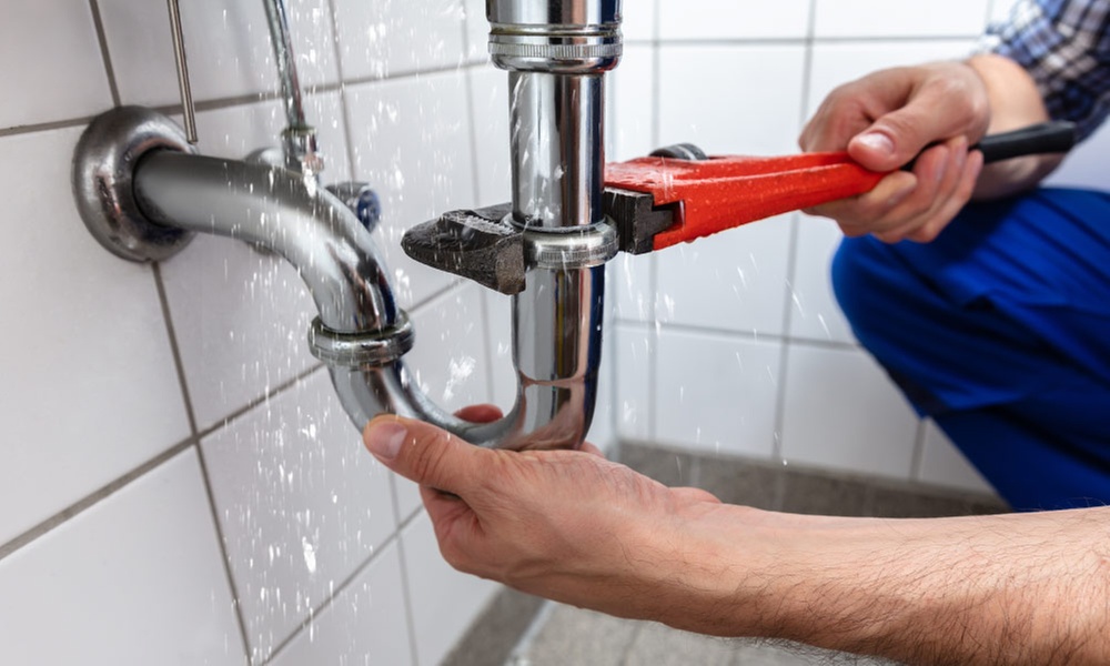 Unleash Your Inner Plumber: Fix Leaks and Clogs Like a Pro!