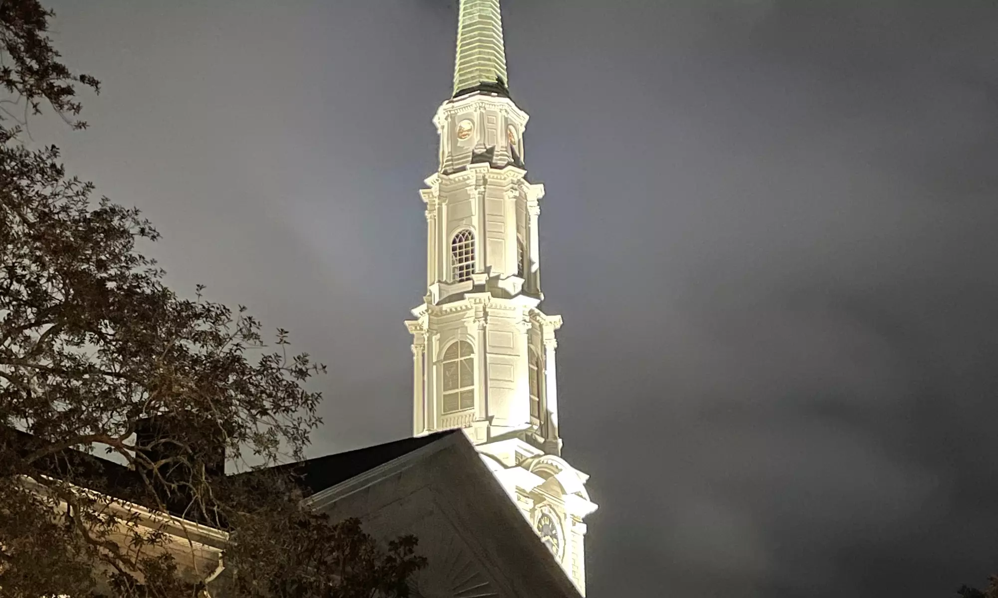 Explore Savannah's history with Sons of Savannah Tours on a guided tour for up to ten, offering up to 30% off. - Primary Image