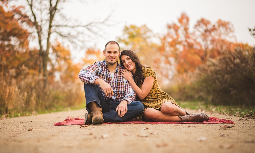 Image 2: One- to Two-Hour On-Location Photo Shoot with Print credit from Divno Photography ($50.00 Value)