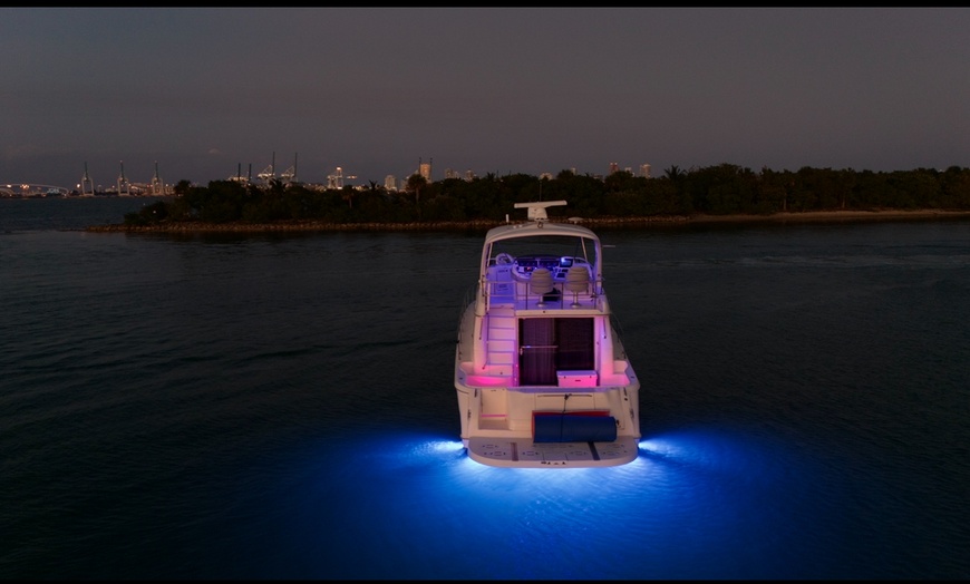 Image 5: 90-Minute Miami Celebrity Homes & Millionaire Mansions Boat Tour