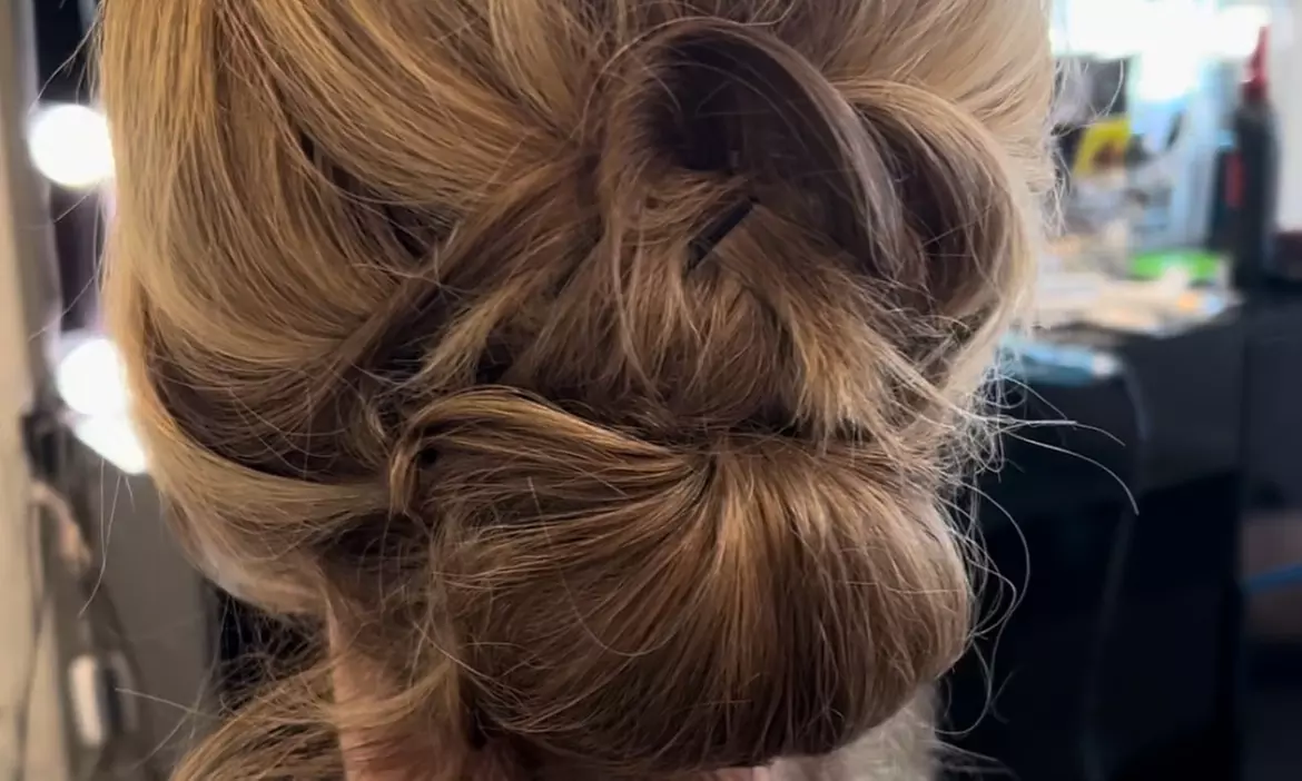Discover Trendsetters Beauty's Elegant Updos and Curls or Straightening Options up to 55% Off - Second Medium