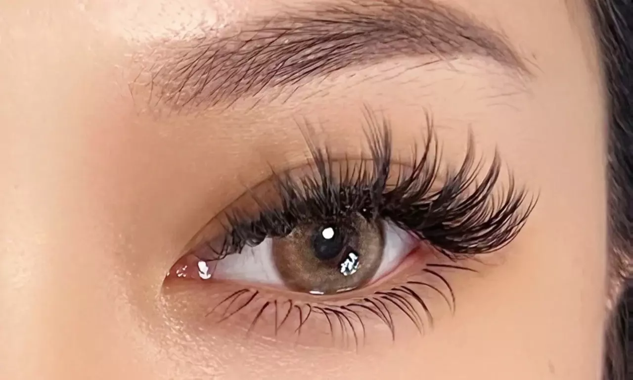 Up to 51% Off on Eyelash Extensions at Sea breeze spa - Primary Image