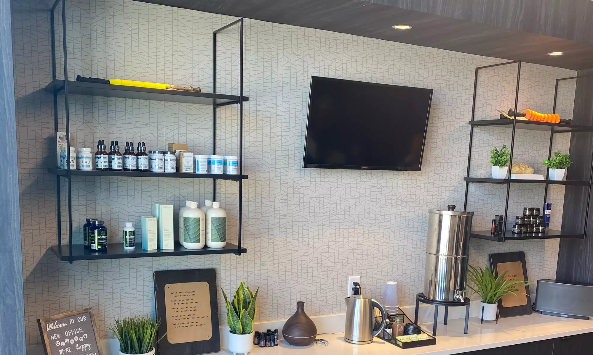 Up to 86% Off on Chiropractic Services at Universal Wellness Source of Omaha - Second Medium