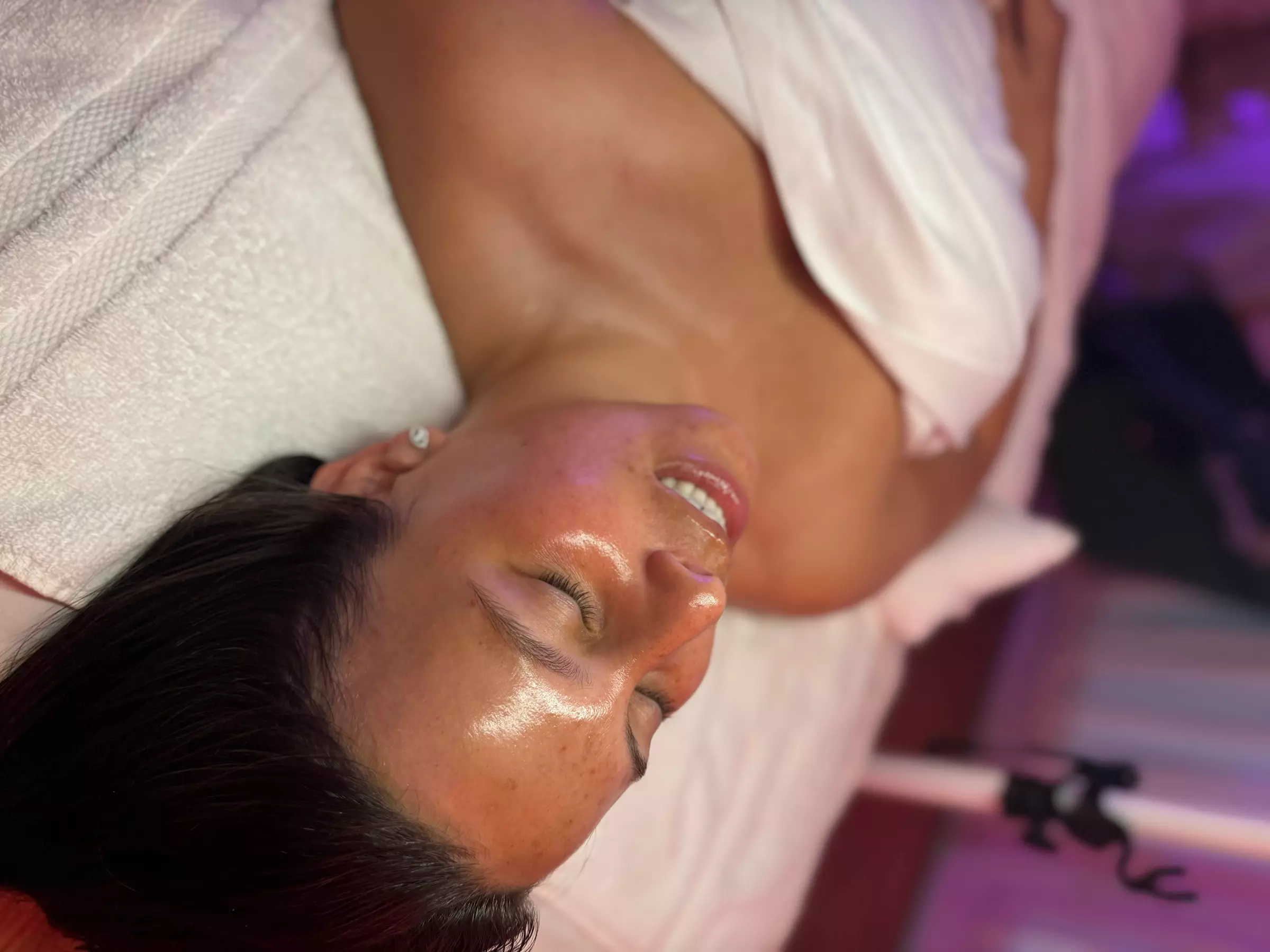 Up to 60% Off on Facial at Tonic - Second Medium