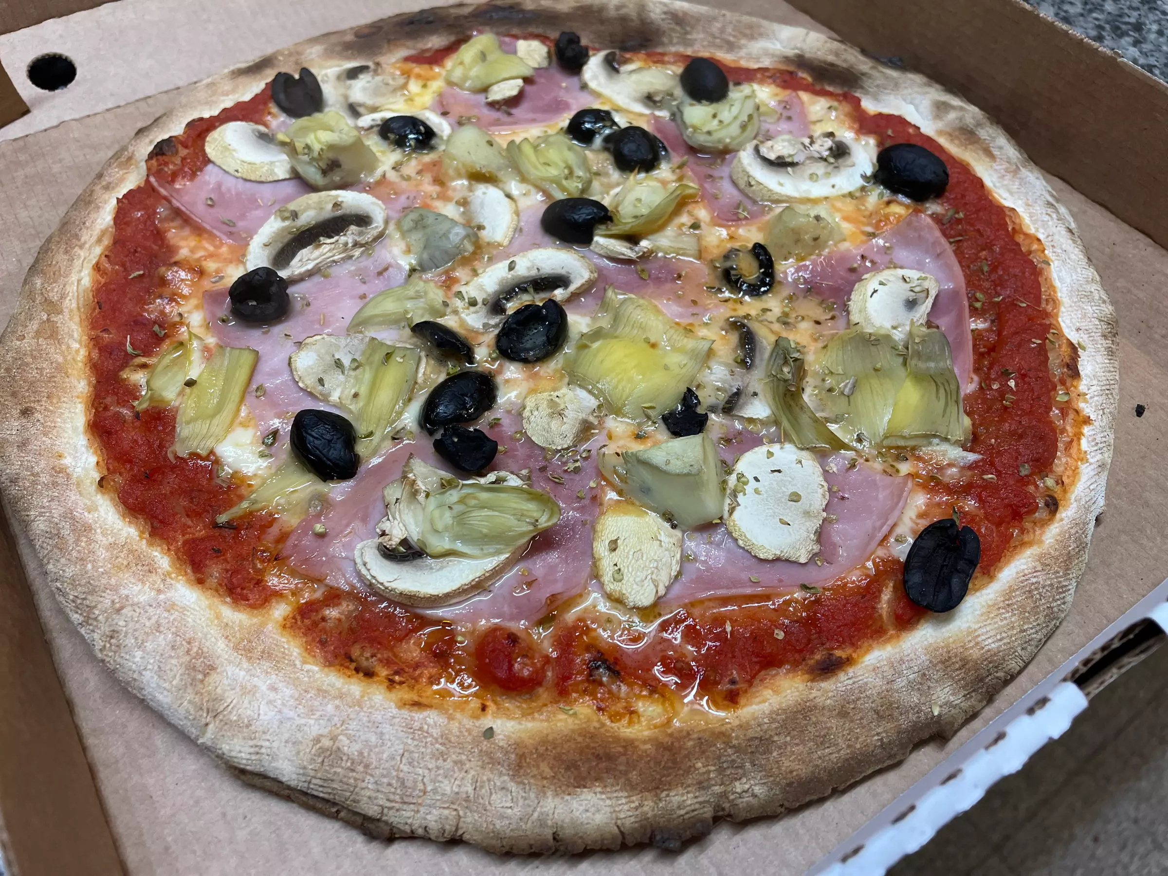 Ein Fest für den Gaumen: All-you-can-eat Steinofen Pizza