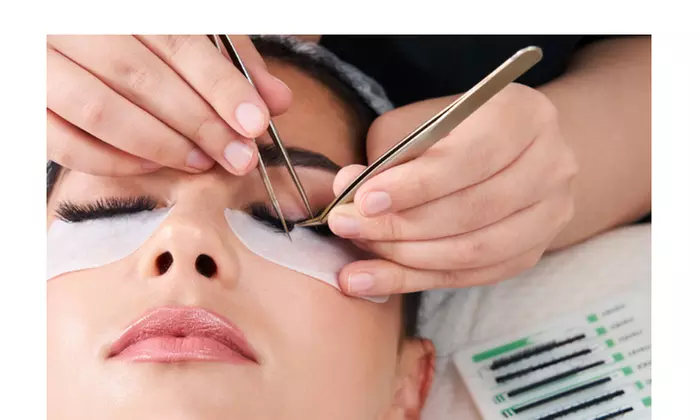 Up to 65% Off on Business Training Course at Everyday Beauty - Primary Image