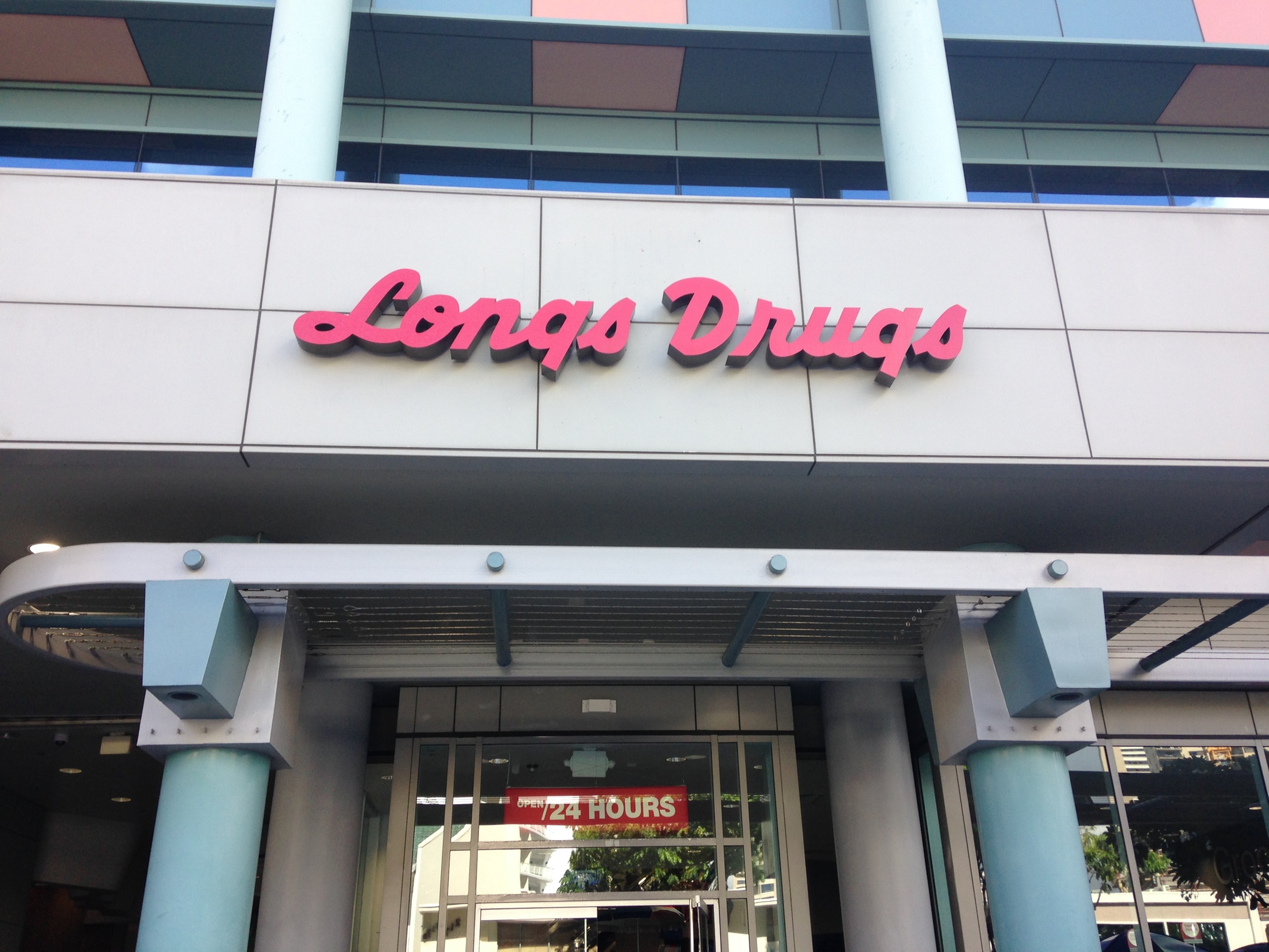 Enjoy Lomi Lomi Massage and Reflexology for Ultimate Relaxation