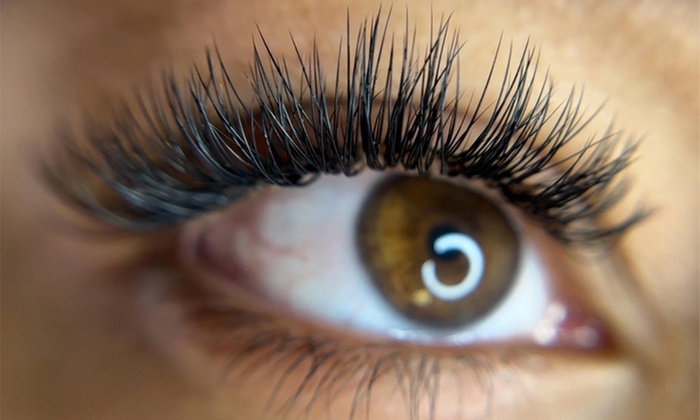 Classic Full Set Lash Extension at Yaanee's Glamour Touch