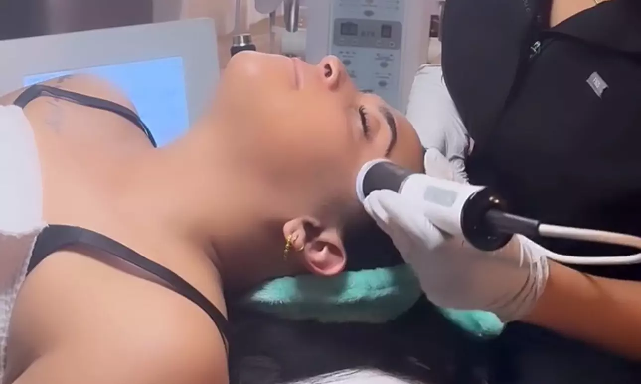 Experience a Facial With Oxygeneo or Microdermabrasion for Radiant Skin at Mazal Beauty Studio (Up to 58% Off) - Second Medium
