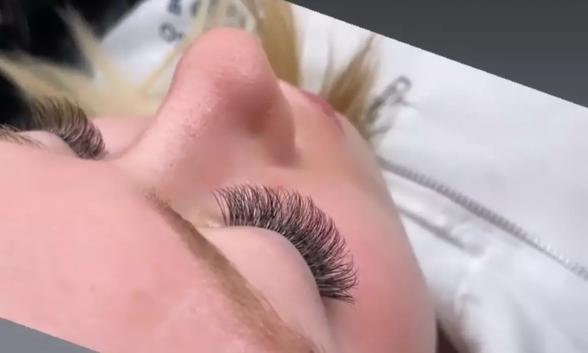 Up to 40% Off on Eyelash Extension at Papillons Photography - Primary Image