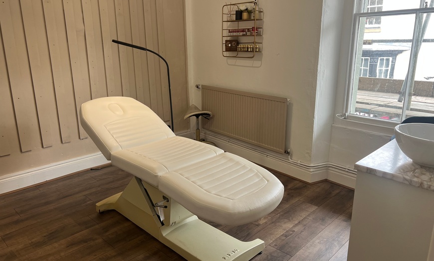 Image 1: HIFU Brow, Face or Neck Treatment