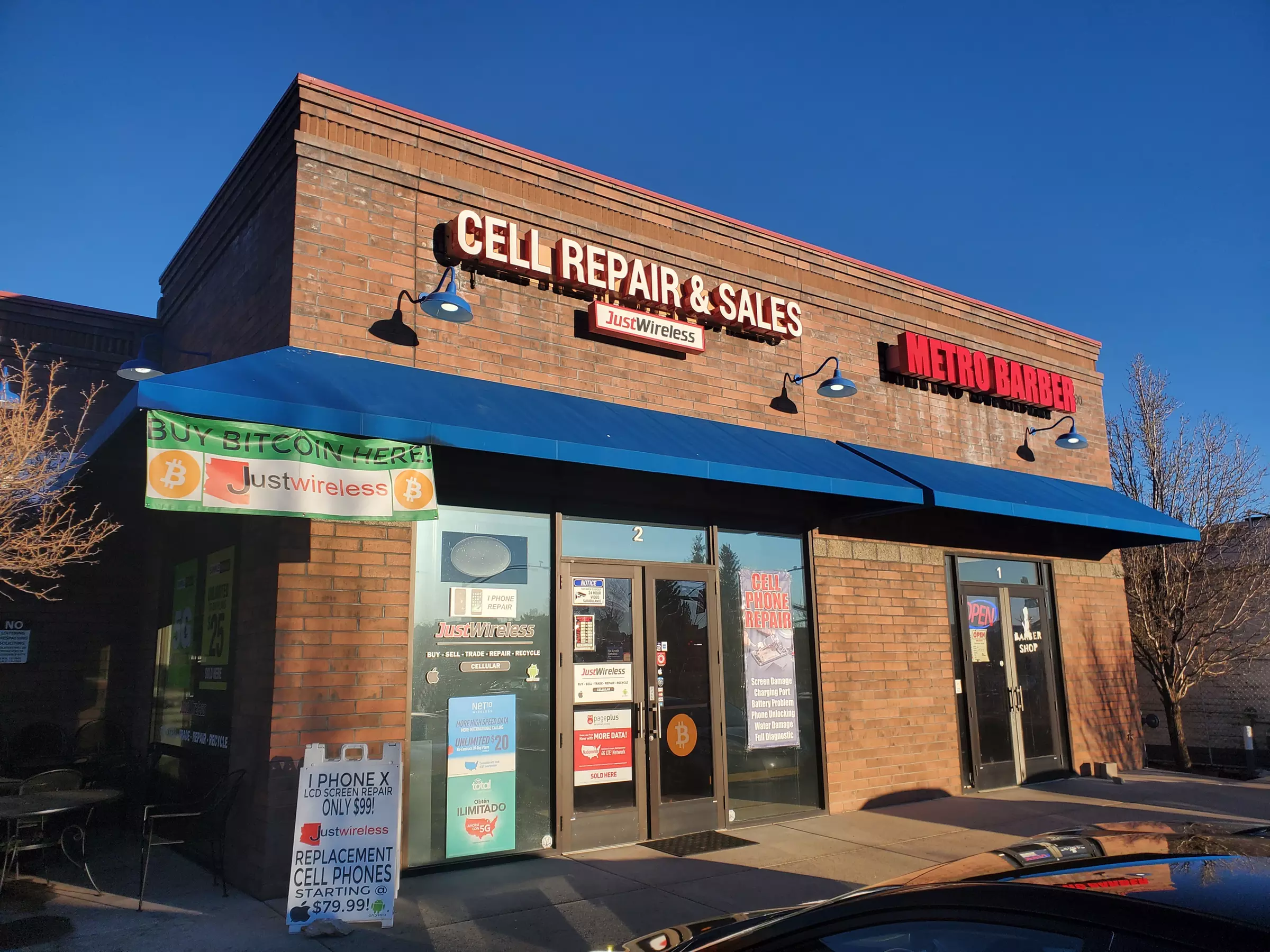 Up to 40% Off on Mobile Phone / Smartphone Repair at Just Wireless - Second Medium