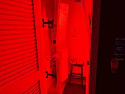 Red Light Therapy Single Session - OsteoStrong Naples Vanderbilt