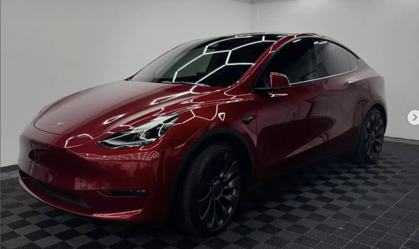 Transform Your Ride: Enjoy 40% Off on Stunning Window Tinting!