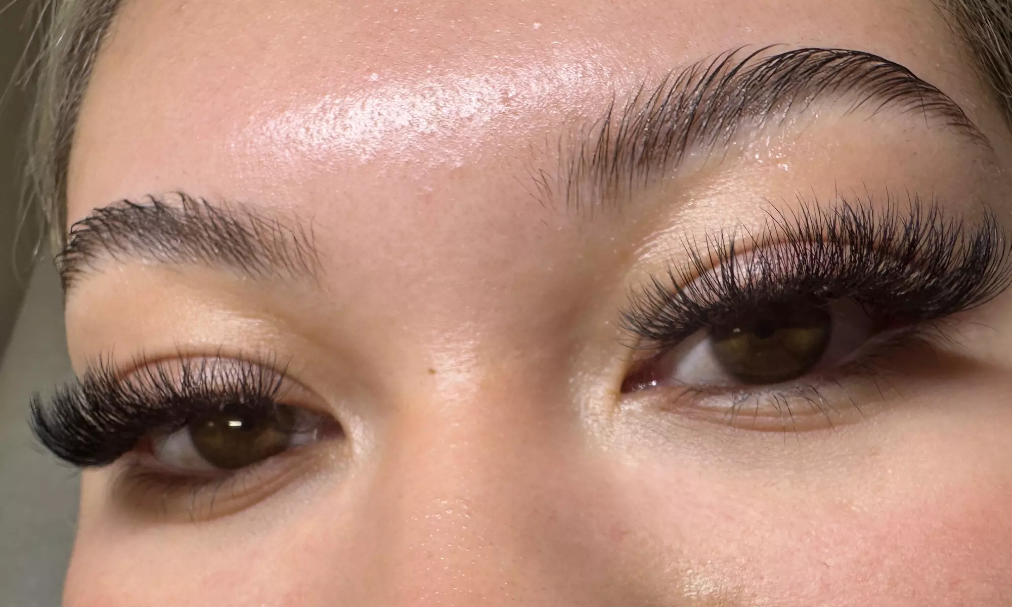 Unlock Your Glam with Stunning Eyelash Extensions That Wow!