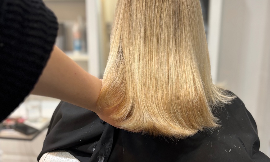 Image 2: Up to 30% Off on Salon - Hair Color / Highlights at Hair by Mariia