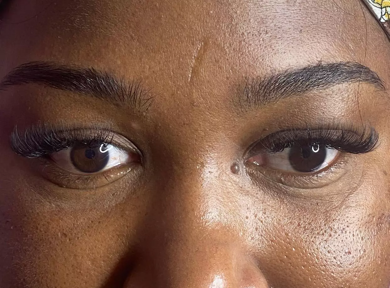 Sitting Pretty Beauty offers Classic, Hybrid, and Volume Eyelash Extensions with up to 50% off for a stunning transformation. - Second Medium