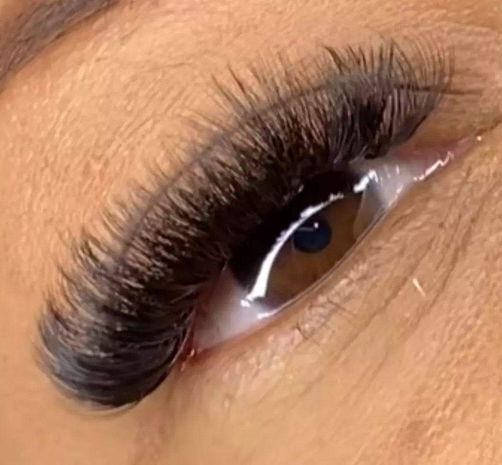 Enhance Your Look with Eyelash Extension Options