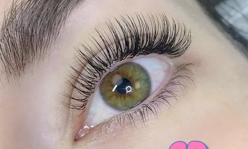 Up to 19% Off on 2 Tip Mascara Look - Lash Extensions at NS_Beauty - Primary Image