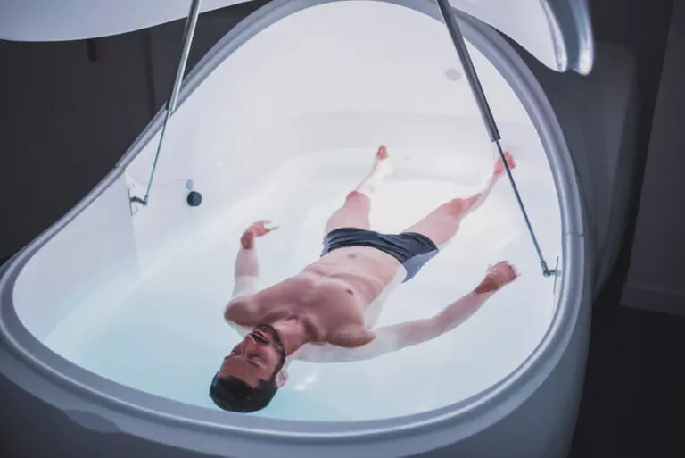 Jusqu'à 37% de remise sur Flottaison - Caisson d'isolation sensorielle chez ZEAL - Float