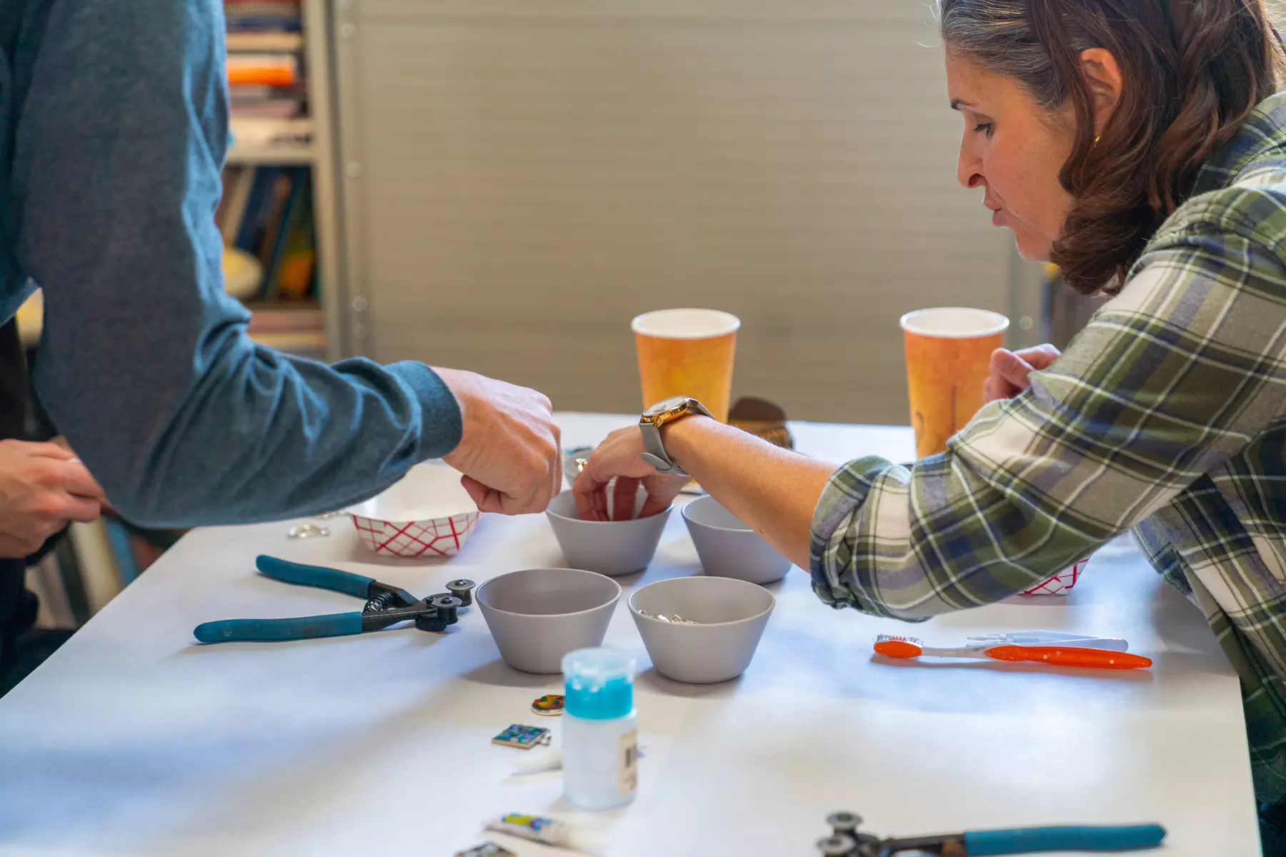 Explore Unique Glass Art Classes and Create Stunning Designs