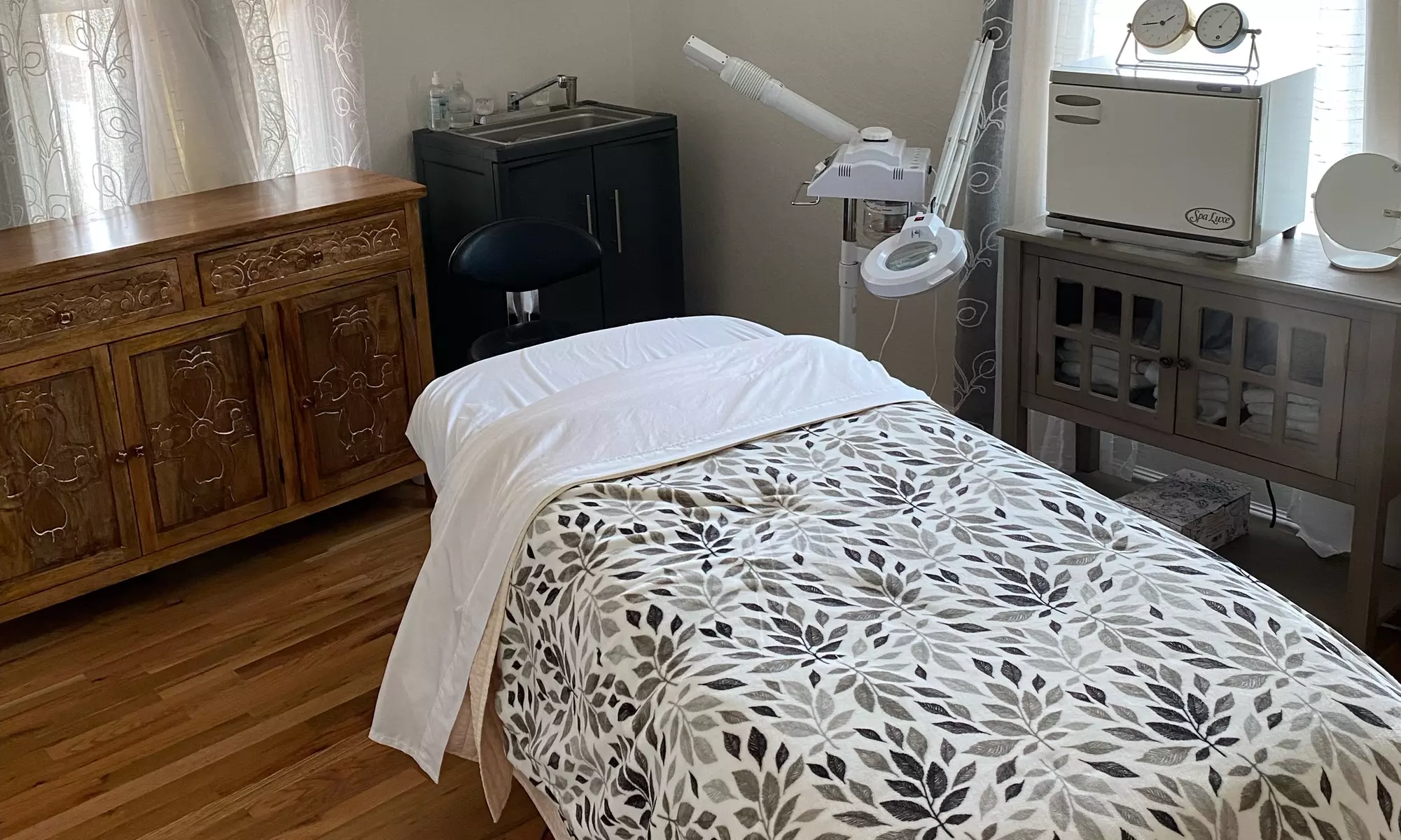 Up to 60% Off on Moisturizing Facial at Hideaway House Spa - Second Medium
