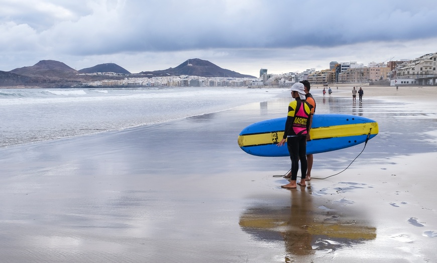 Image 3: Clases de surf