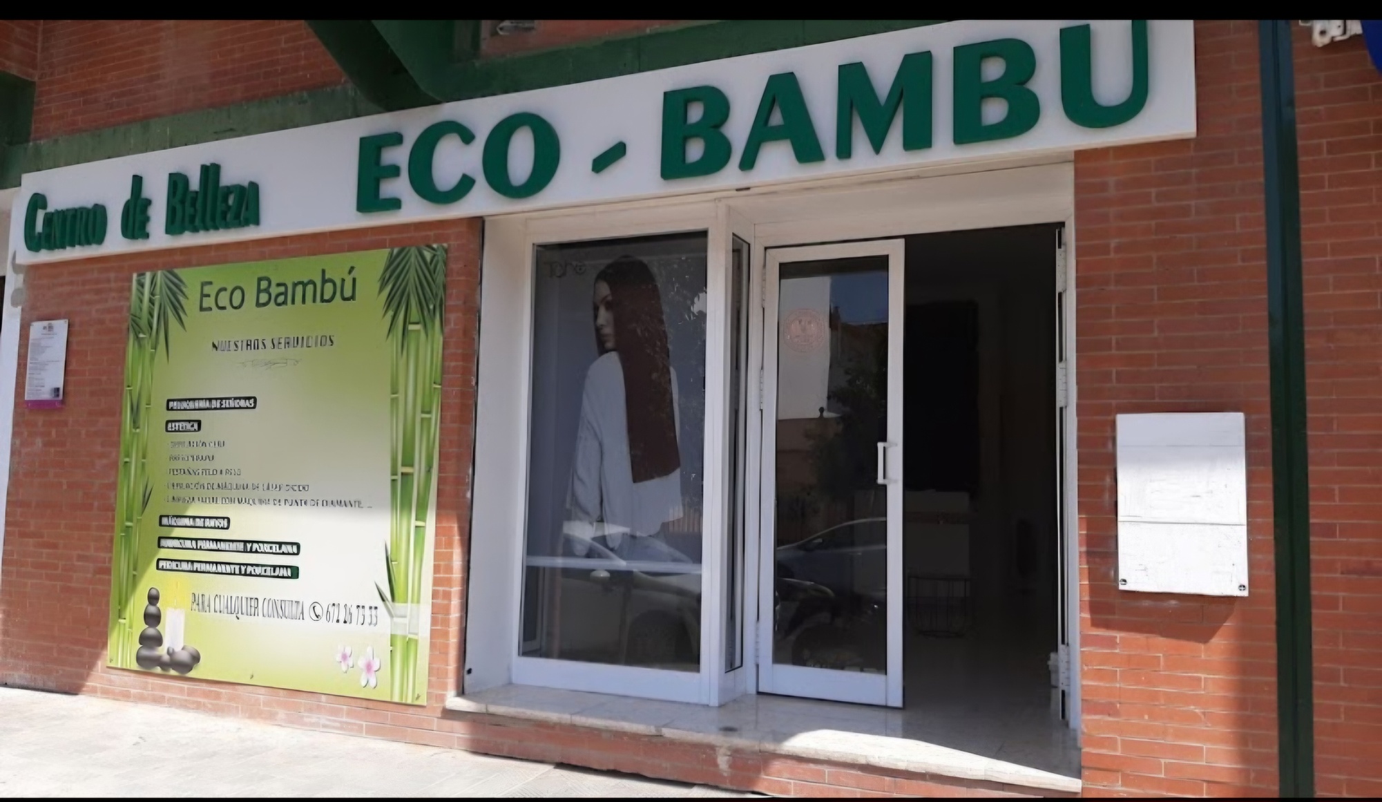 Sesión de manipedi con esmalte normal o semipermanente