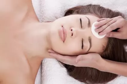 Get 1, 2, or 3 Chemical Peel + Sun Screen + Scalp Massage Treatment 