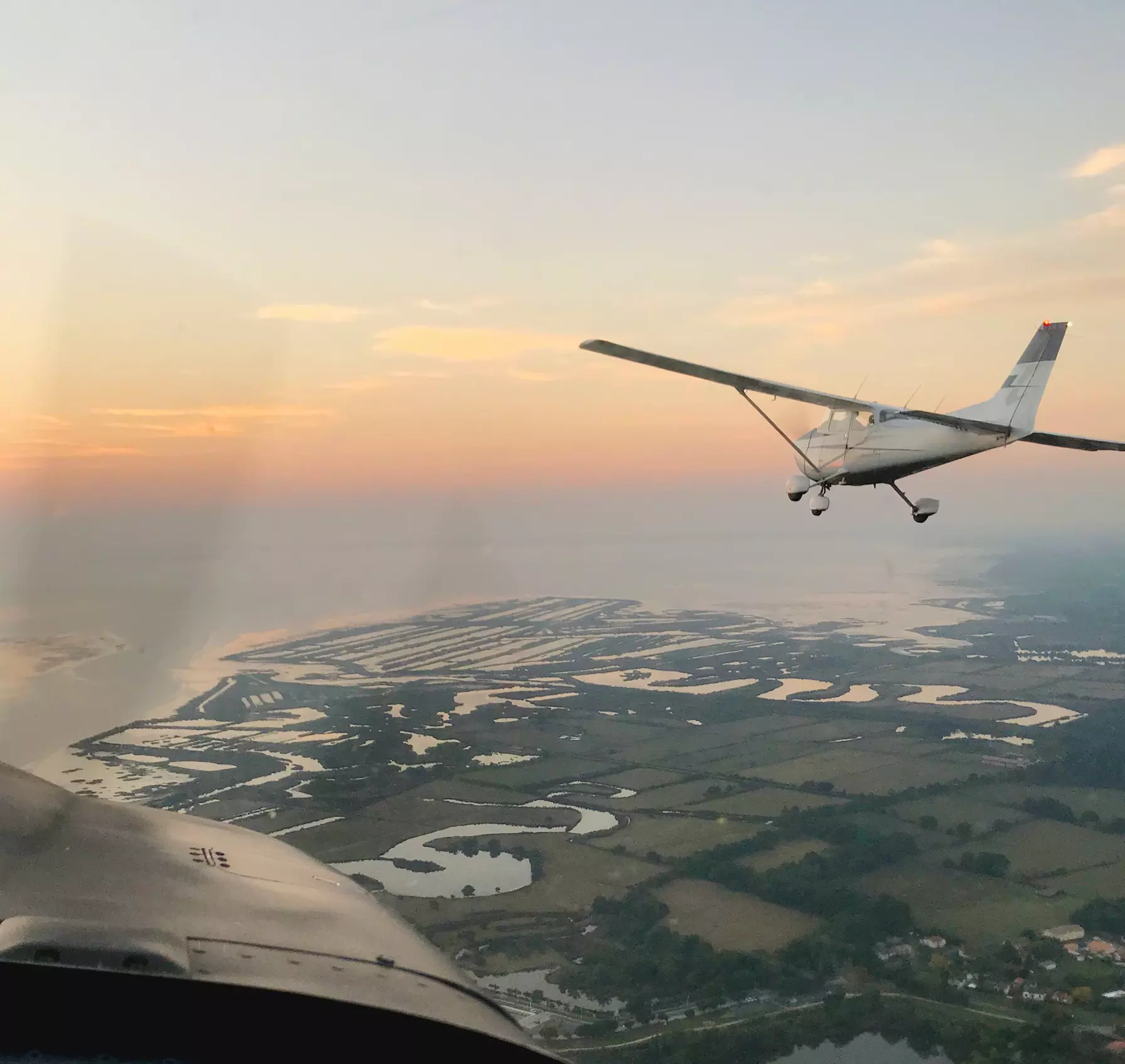 Survol du bassin d'Arcachon