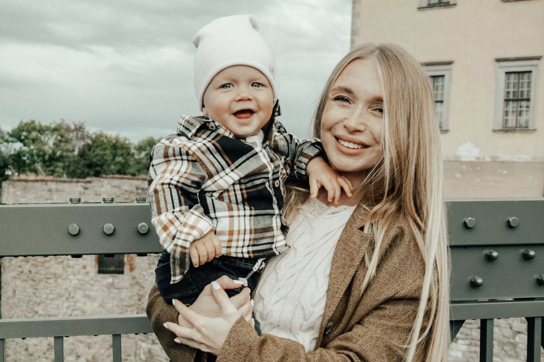 Fotoshooting mit 10 oder 20 Bildern – für bis zu 3 Personen