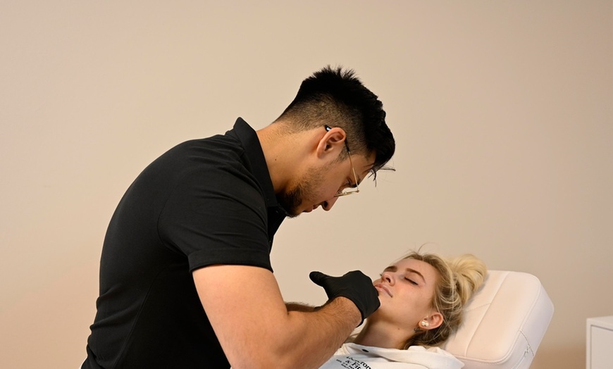 Image 2: Facial - Eigenblut bei DaVinci Aesthetics GmbH