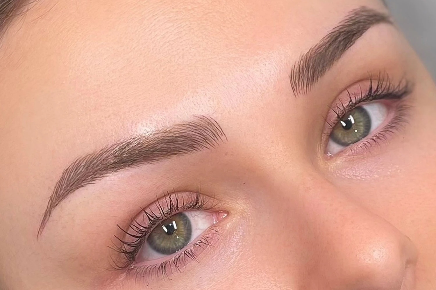Flawless Brows: Microblading or Ombre Microshading Session