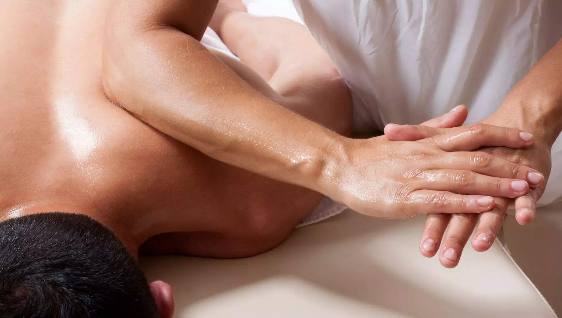 45- or 75-Minute Shiatsu Treatment with Reflexology