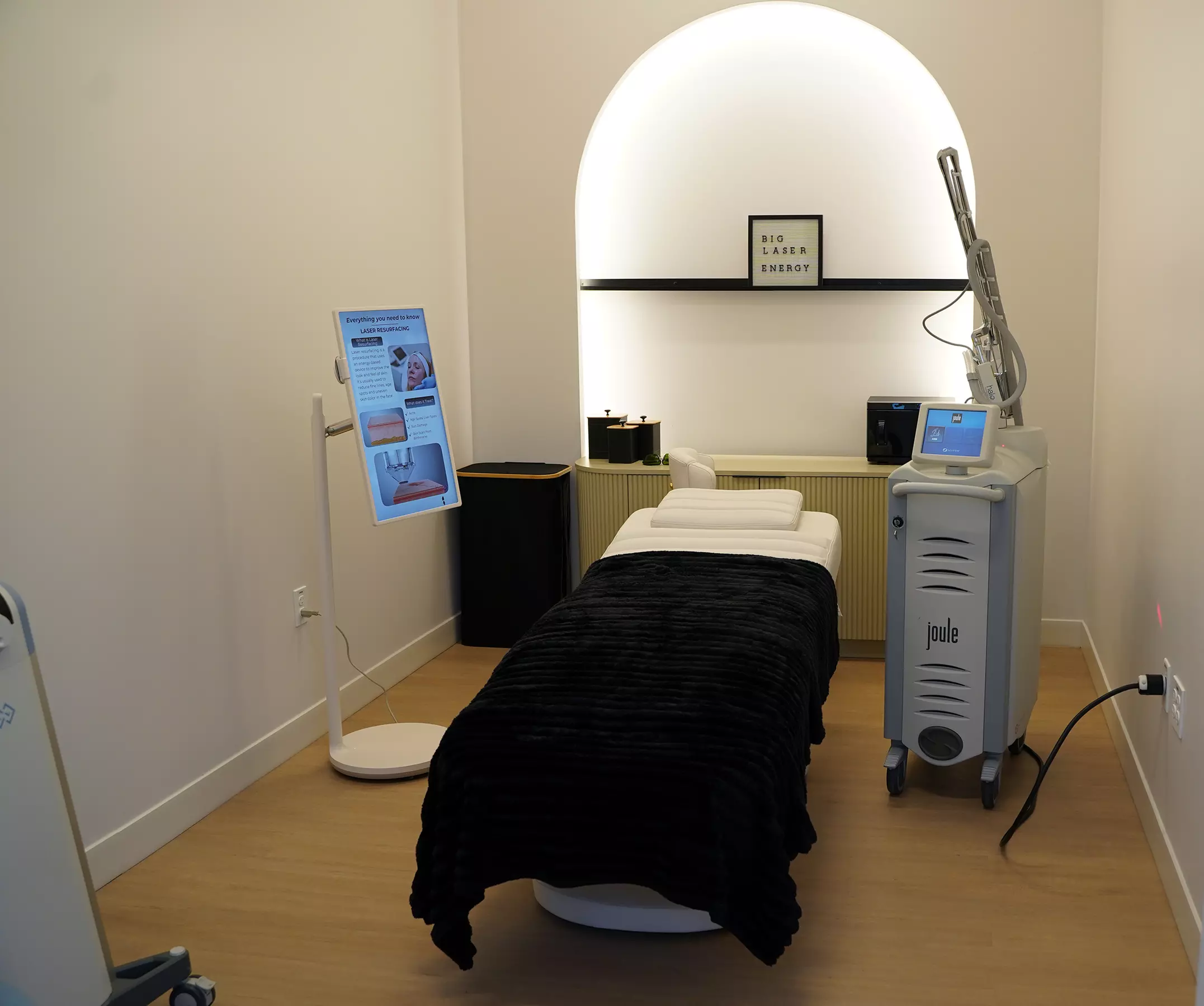 Morpheus8 Skin-Tightening Treatment for Face (One or Three Sessions)