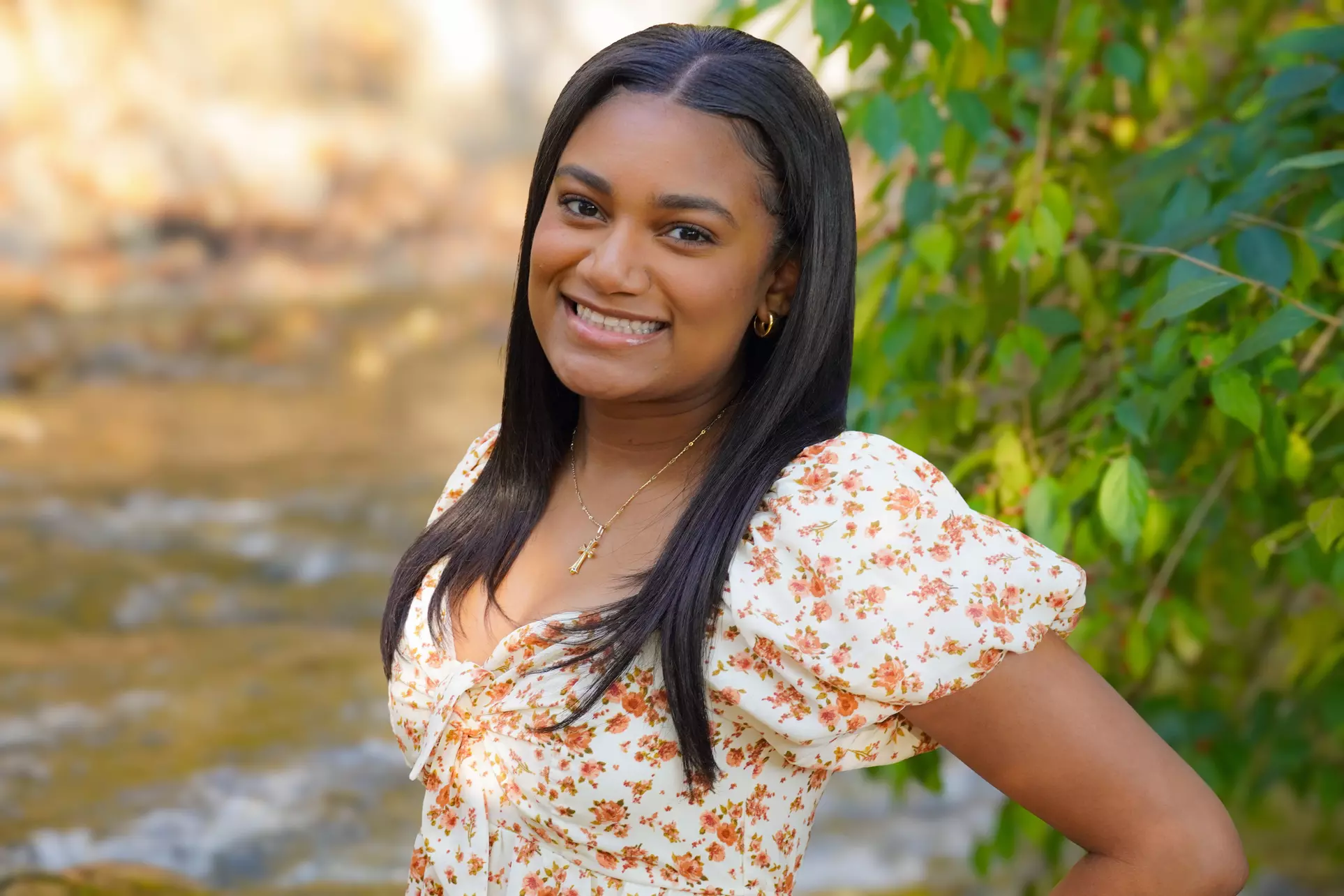 Enjoy Outdoor Senior Portrait Session for 45, 75, or 105 Min Sessions!