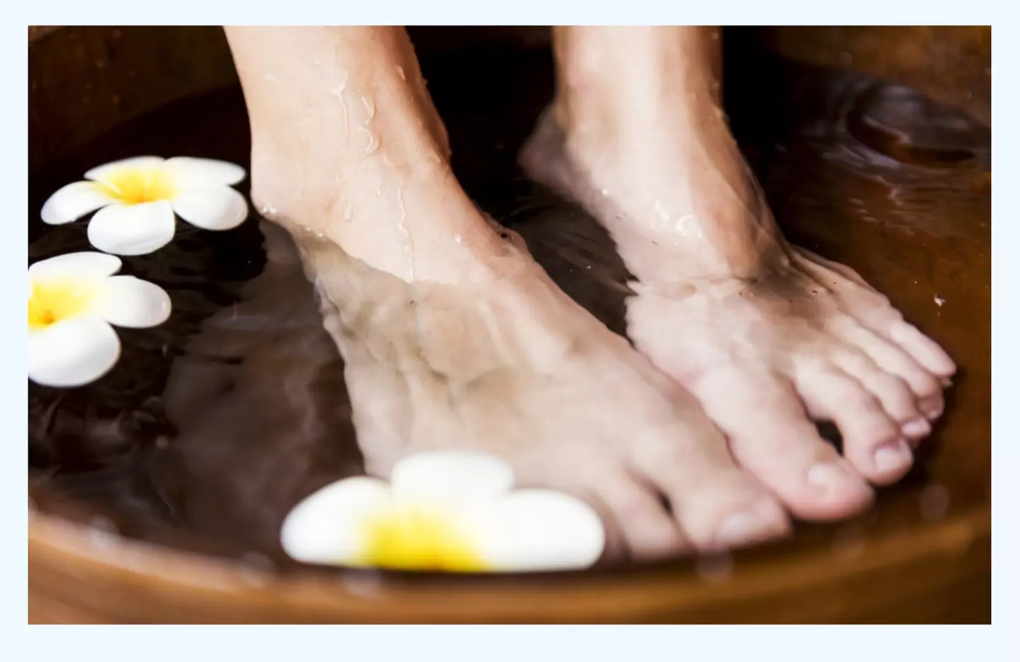 Up to 43% Off on Infrared Heat therapy with Ionic Foot Detox